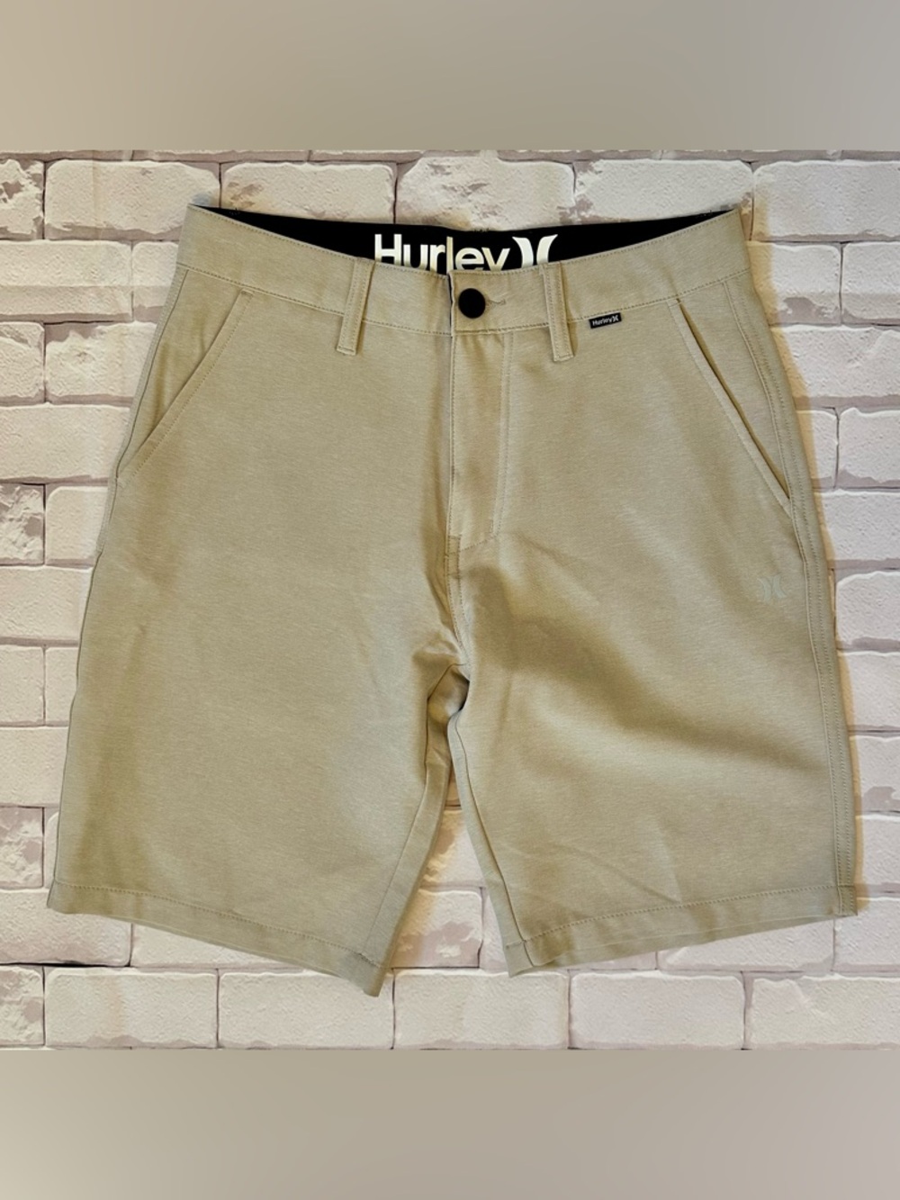 Hurley Men’s Tan Flat Front Walk-Shorts Size 28 - Picture 2 of 6